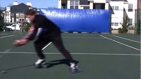 Smarthockey 6.12 Gliding with Puck - counter clockwise triangle