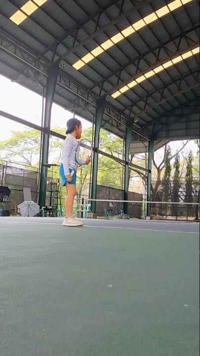 NADALITO au service Tennis  7ans