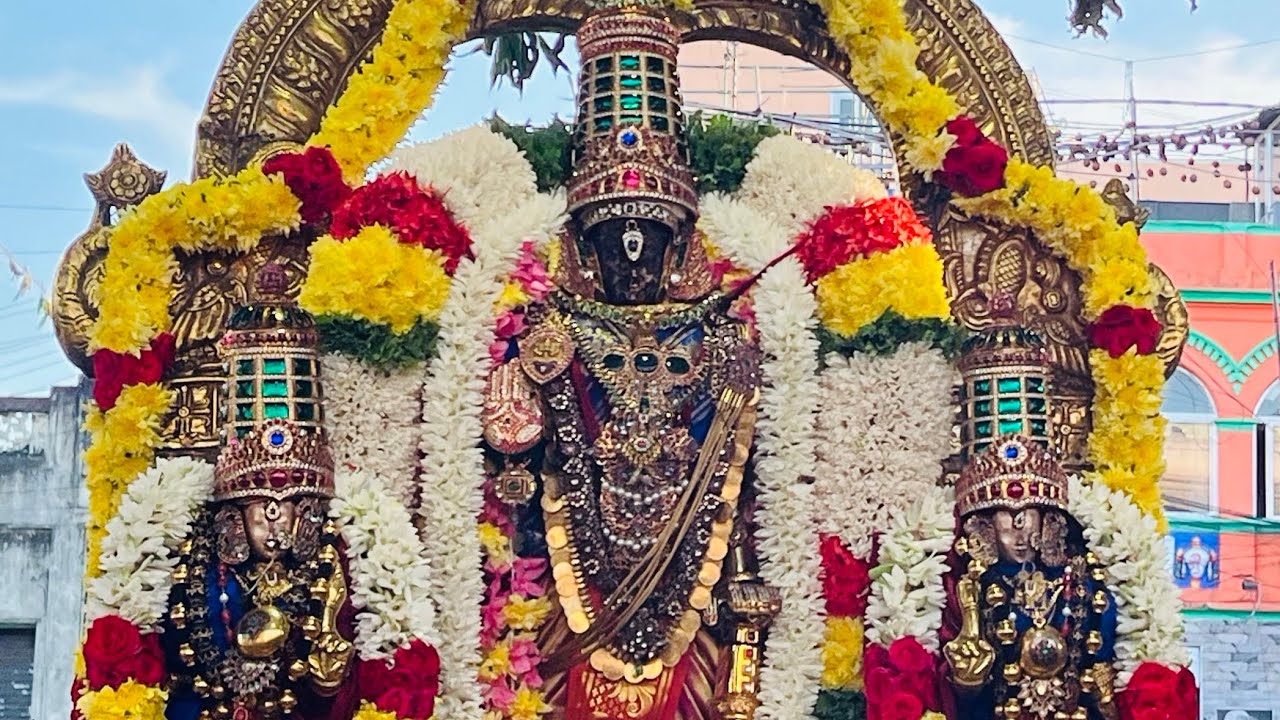 Sri parthasarathy perumal manavala mamunigal vidaiyatri sri poigaiaazhwar sri Pillailogachariyar