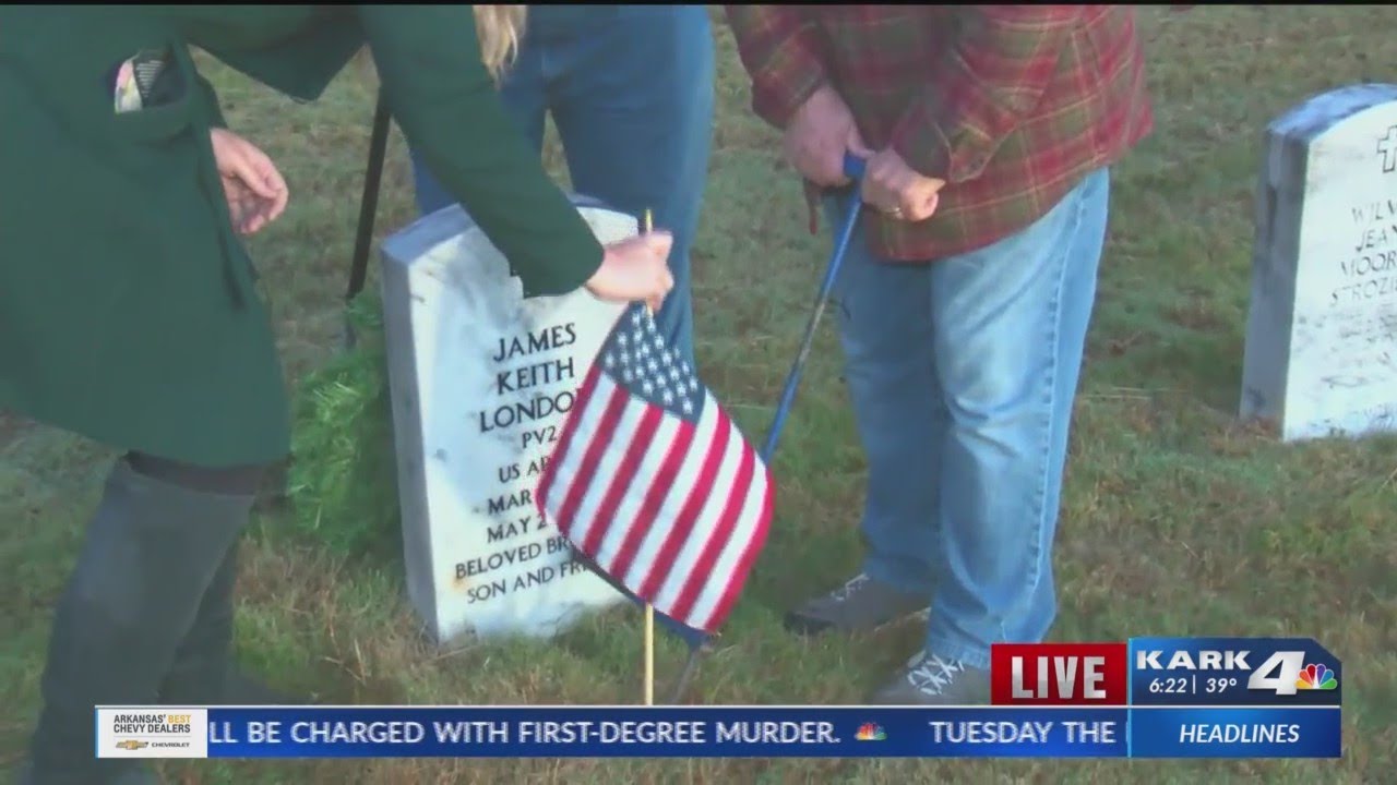 Volunteers honor those who served their country ahead of Veterans Day ...