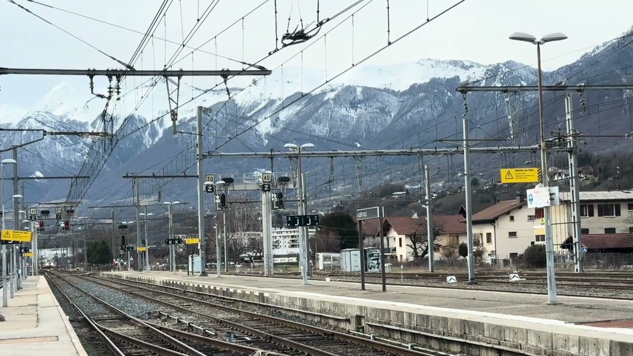 Arrivé du TER 883117 en gare d’Albertville ce 17 février à 14h38 d’Aix-les-Bains et en direction …..