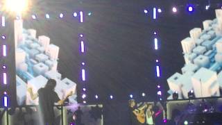 GIRL ALMIGHTY - ONE DIRECTION (ON THE ROAD AGAIN TOUR MANILA, 03-22-15)
