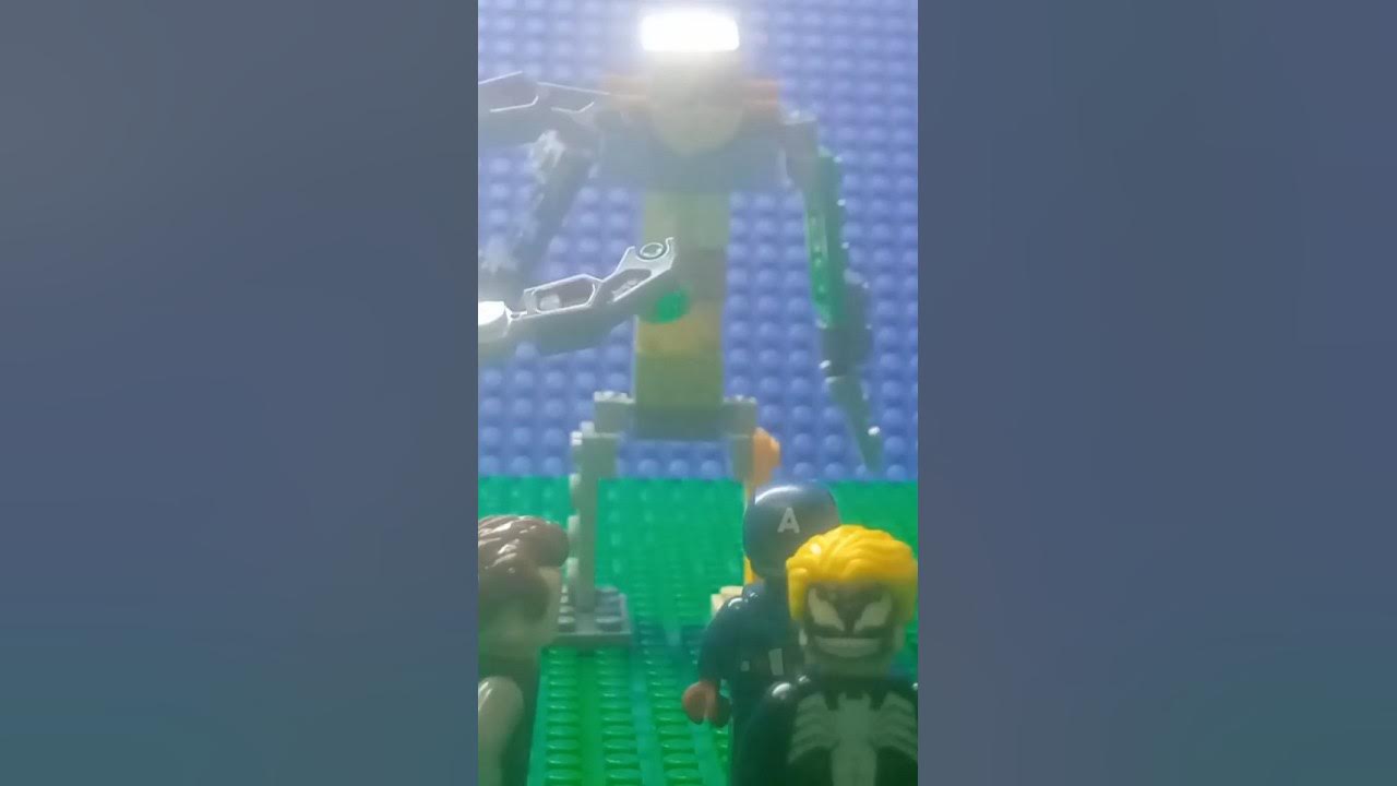 Робот против Человека-паука. Lego Мстители Эра робота - YouTube