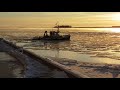 Tug Vikingen breaking ice