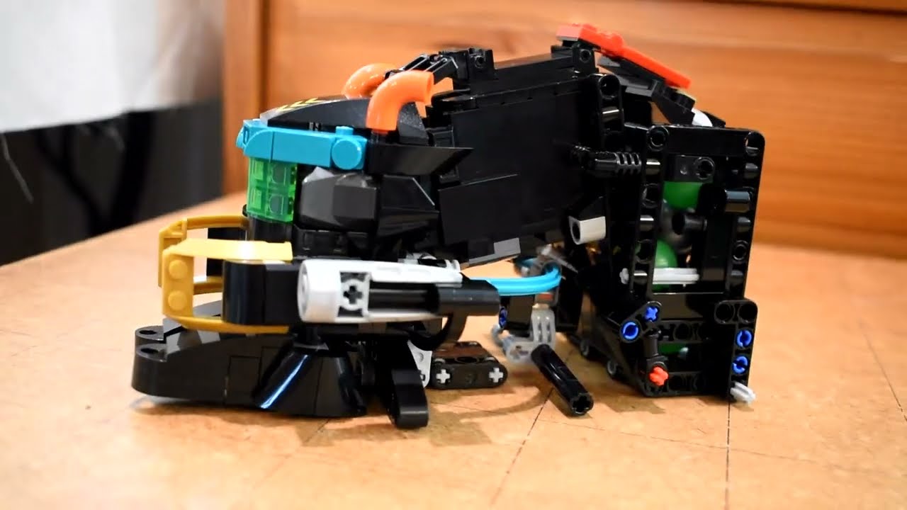 Lego Bdaman:  Diamond Moth with Loading Diles Gimmick!