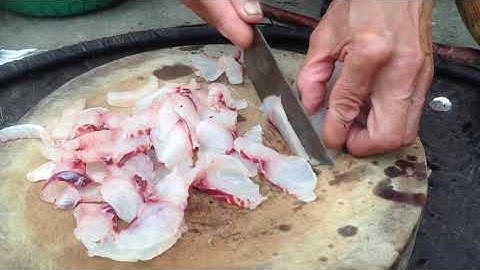 Gỏi cá của người Thái ở Ngọc Chiến (Mường La, Sơn La) | Do Quang Tuan Hoang