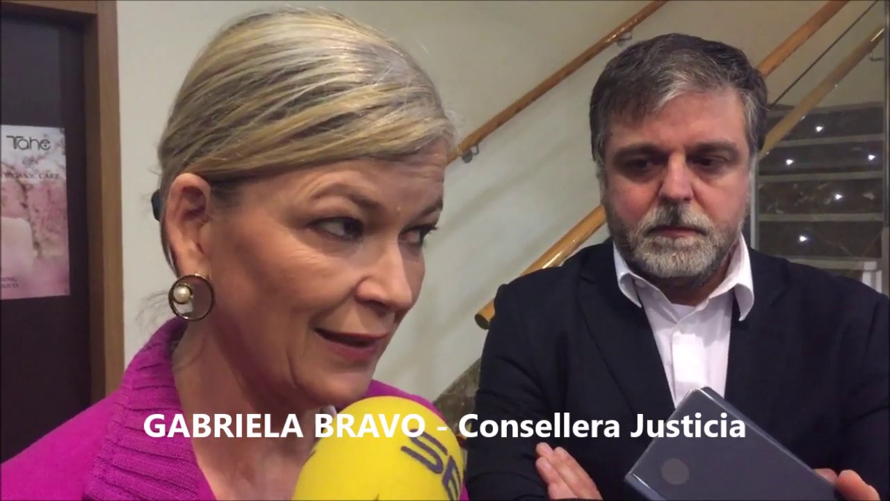 Visita de la consellera de Justicia Gabriela Bravo actualidad cientifica