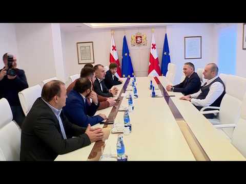 მამუკა ბახტაძემ ძალოსნობაში წარმატებით მოასპარეზე სპორტსმენებს უმასპინძლა