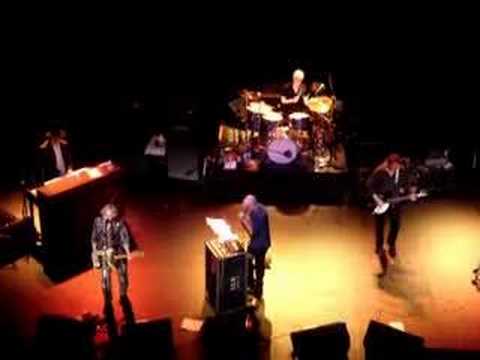 R.E.M. "Feeling Gravity's Pull" Live in Dublin 2007