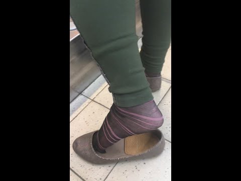 Her ballerinas are falling
