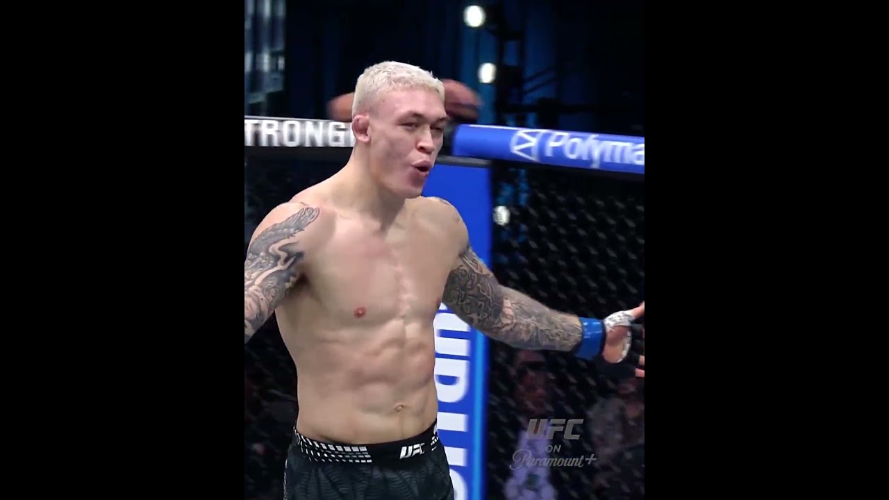 Navajo powers through π #ufcvegas119