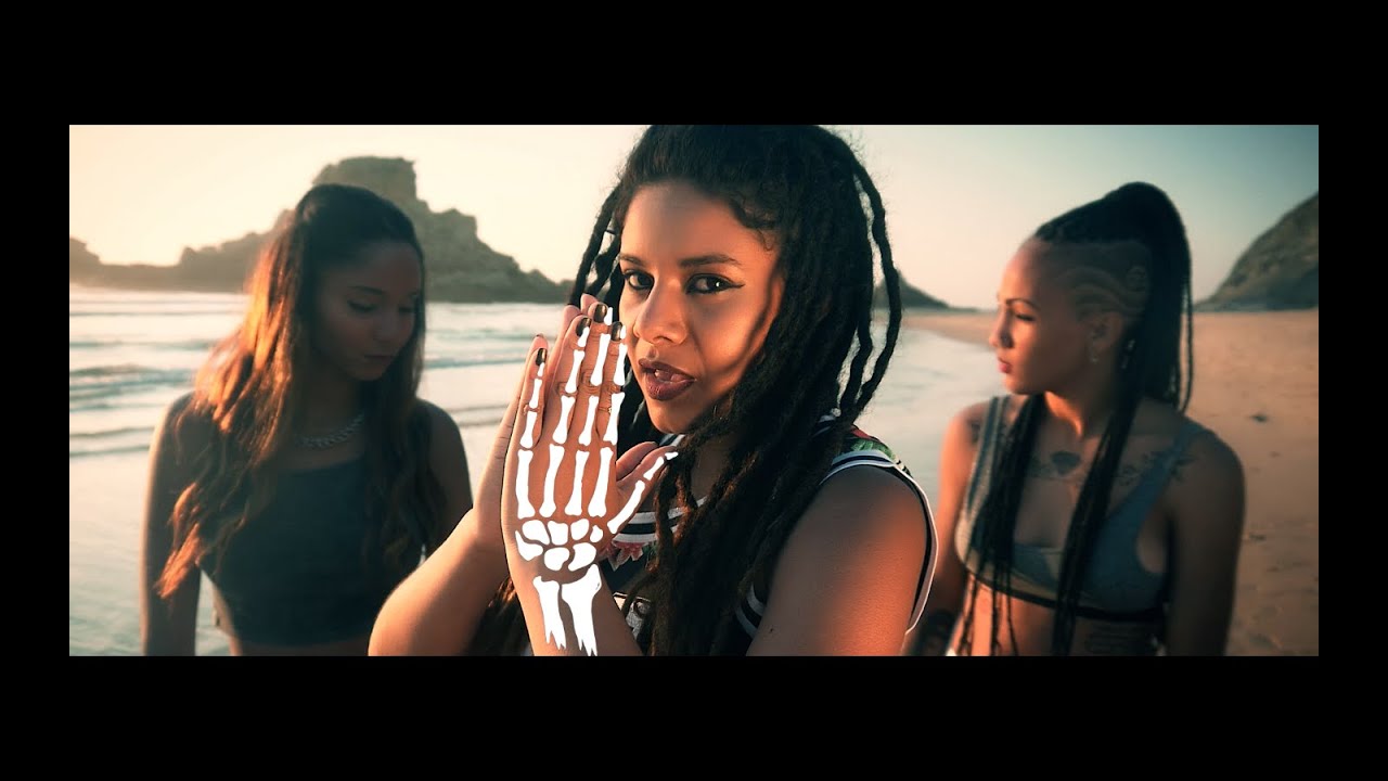 DJ Sanches - Blessed (feat. Kyara) (Official Music Video) bekijken op YouTube DJ Sanches - Blessed (feat. Kyara) (Official Music Video) bekijken op YouTube