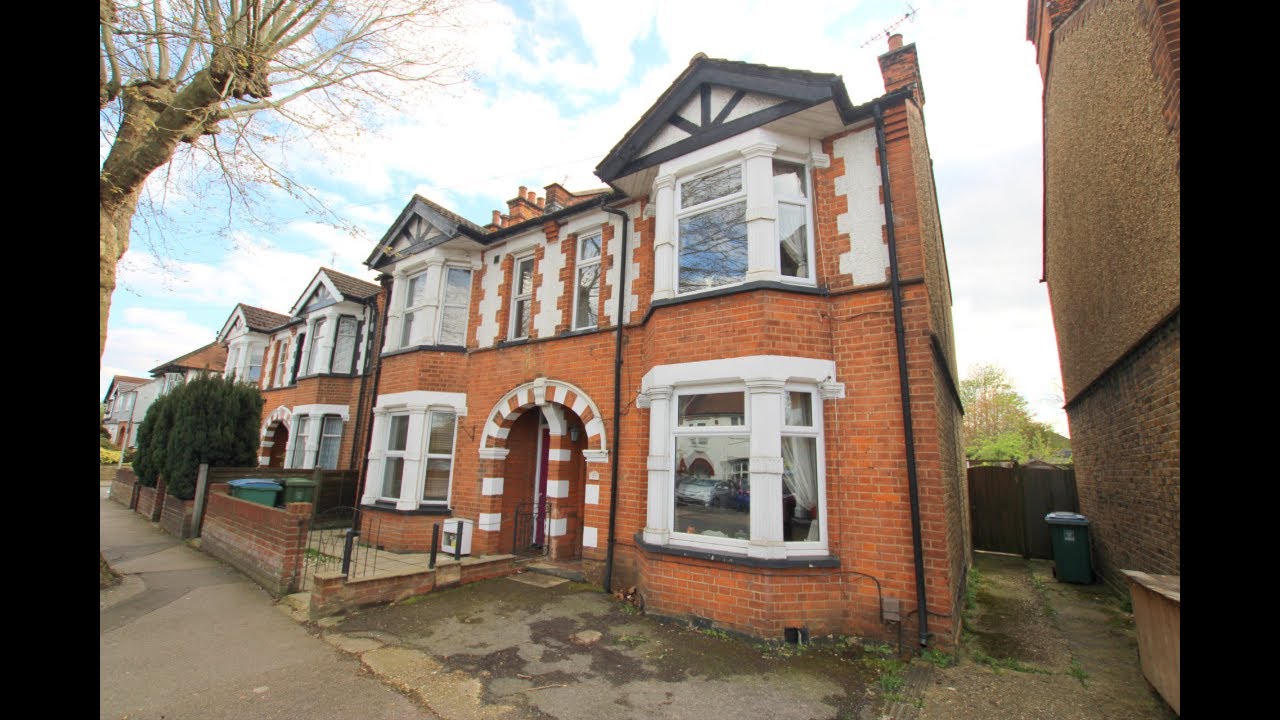 FOR SALE Large three bedroom semi detached house on Bushey Mill Lane
