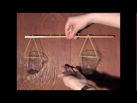 Video: A Bookcase Defying Gravity: Equilibrium oleh Malagana Design