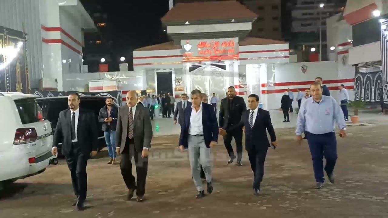 موقف محترم من النادى الأهلى..وفد برئاسة العامري فاروق يقدم واجب العزاء فى جلال إبراهيم بحضور مرتضى