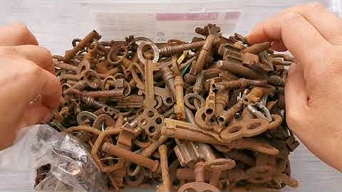 Vintage rusty skeleton keys collection 🔑🗝️😍