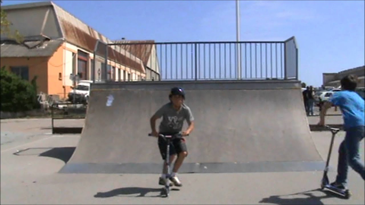 Trotinette Freestyle : Enzo Commeau Edit 2011 scooter