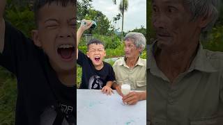 Cut from @hoangquach3932ShareHai ông cháu trêu trọc nhau siêu dễ thươn