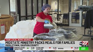 Midstate ministry packs meals for families