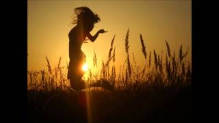 Tritonal feat. Skyler Stonestreet - Electric Glow
