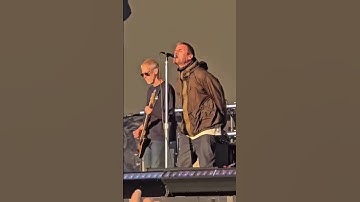 Thumbnail of Oasis - Acquiesce (Heaton Park 2025) )📹 @that_concert_bible