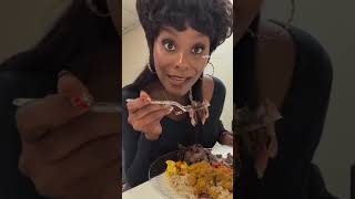 TABITHA BROWN TASTES THE ULTIMATE SOUL FOOD PLATE! 🤤🔥