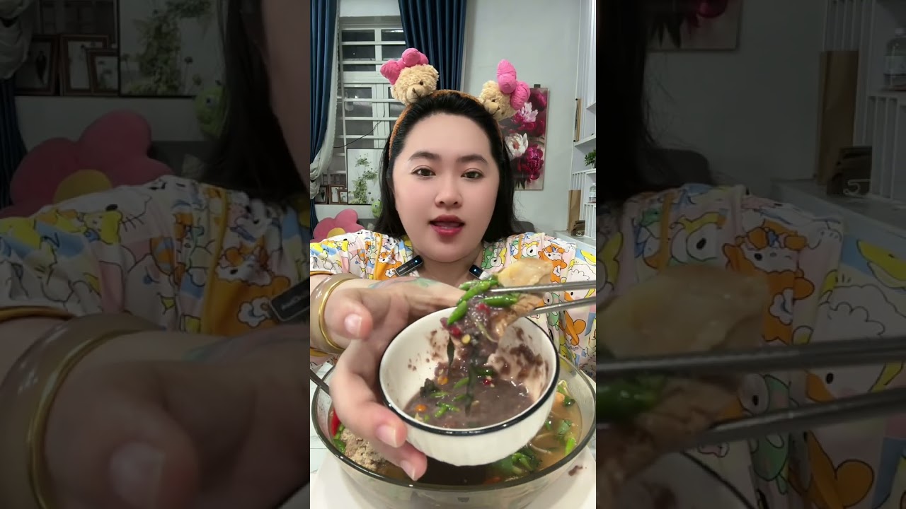BÚN RIÊU CÙNG EM NHA CẢ NHÀ