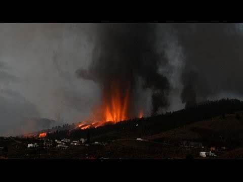 Volcano erupts on Spain