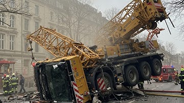 Shocking Crane Accidents Caught on Camera - Unbelievable Crane Failures & Collapses