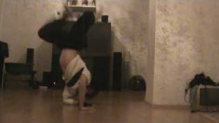 bboy chop suey doing elbow hops