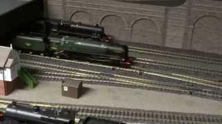 Comparison Video - Bachmann Mk1s with and without close coupling