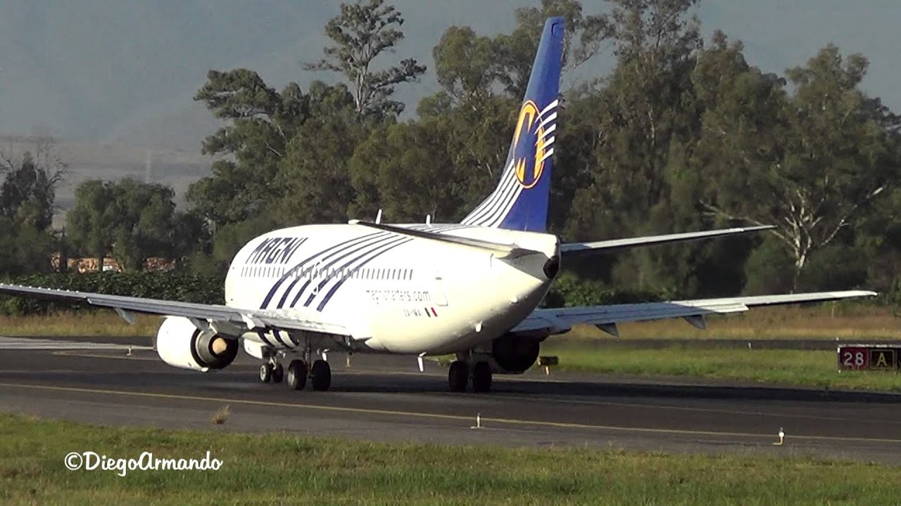 Magnicharters Boeing 737