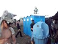 Wacken open air 2010 go to the toilet using a gas mask
