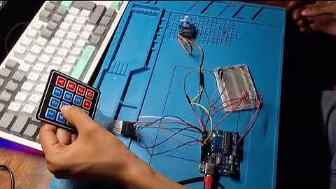 Control de Luces LED y Servo Motor con Teclado Matricial en Arduino