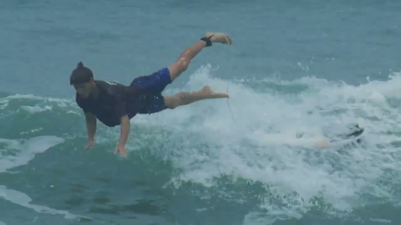 "BARREL DODGERS ANONYMOUS" n' GNARLY SURFING WIPEOUTS 😲