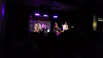 The Interrupters- Sound System