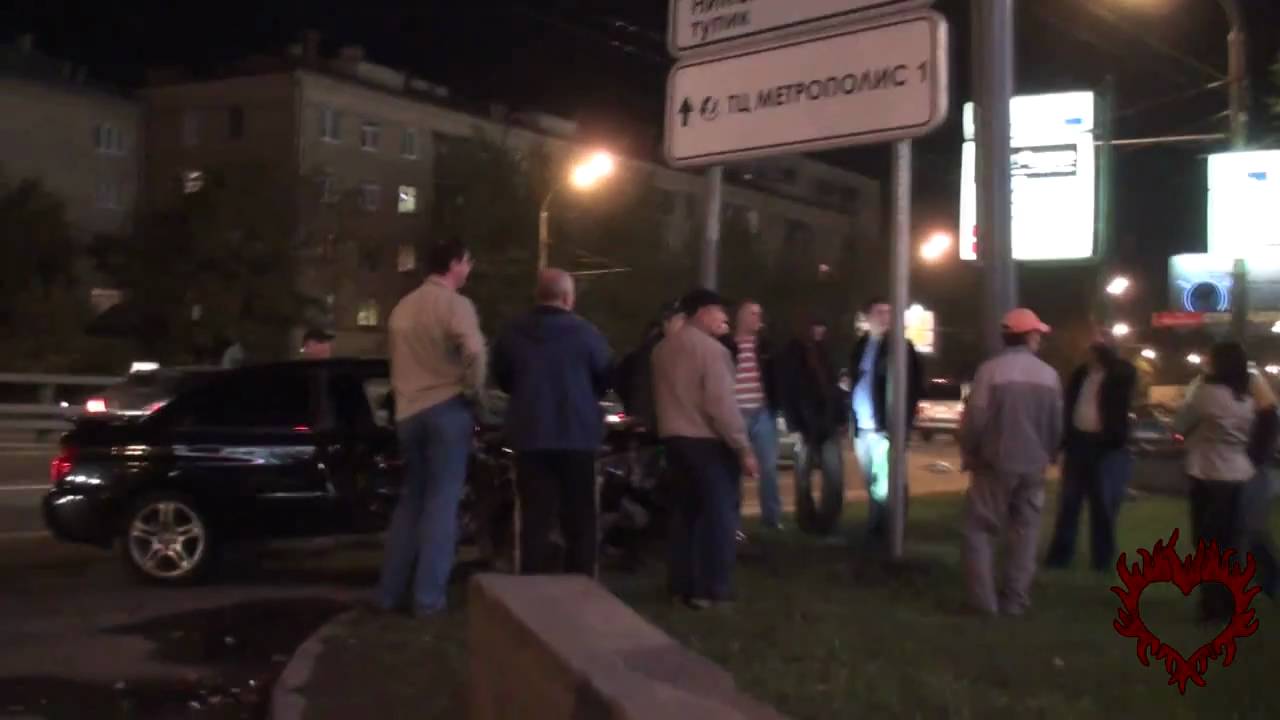 ASTON MARTIN - ДТП НА ЛЕНИНГРАДКЕ - YouTube