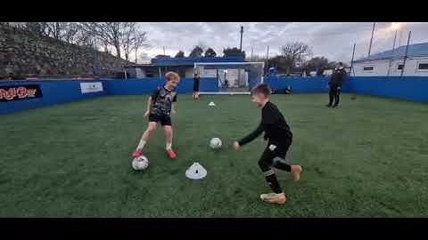 Fun 1v1 games Beat your opponent | @ZicoFootballCoaching 