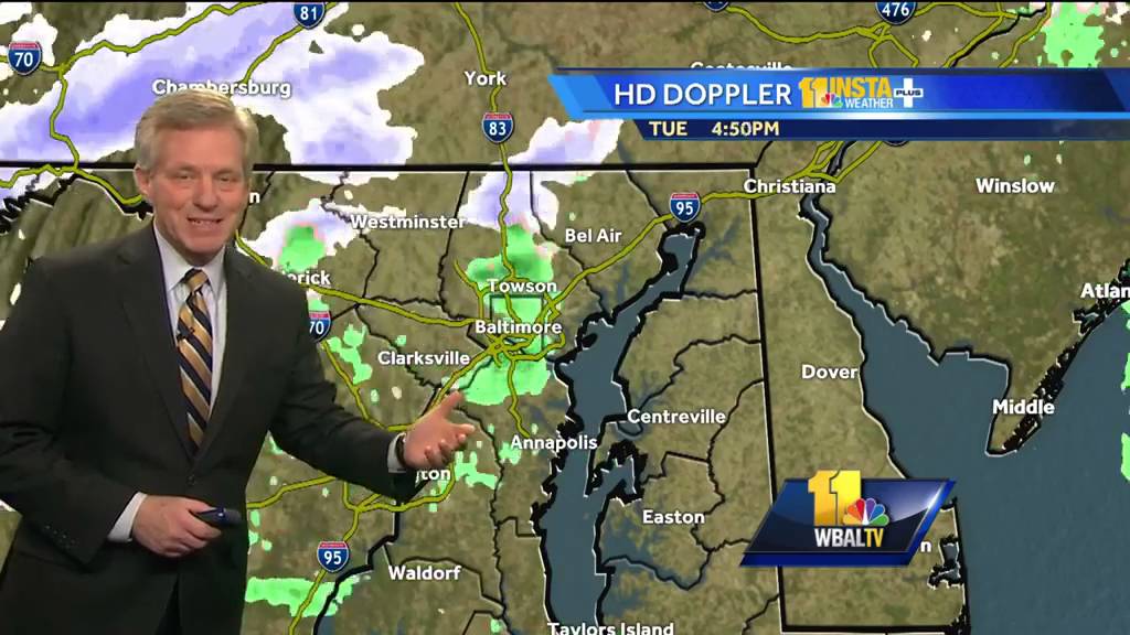 Snow showers, windy conditions Tuesday evening - YouTube