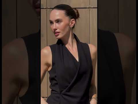 Жіночий приталений чорний жилет "Sylph" — елегантна модель незвичайного крою з італійської костюмної тканини, видео 1