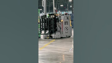 Autonomous Robotic Forklifts at Niagara bottling company! #robotics #Autonomous