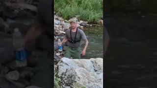 Ручей Громотушка. Набор питьевой воды. #fishing #тайга #рыбалка #хариус #сплав #ручей #громотушка