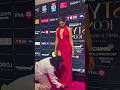 Arey baap re...Nikita Dutta ki stylist kitni humble hai na?| Bollywoodlogy | Honey Singh Songs