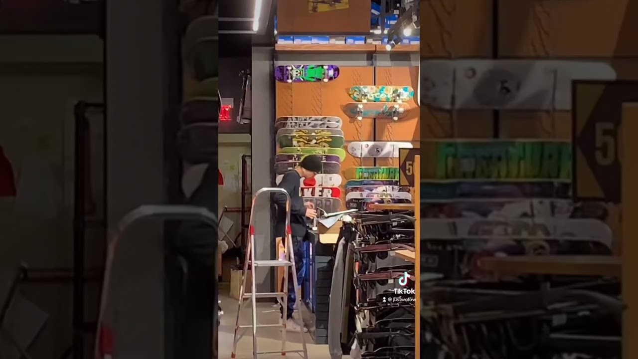 Surprising my Manager with 30 Second KickFlip Challenge! 