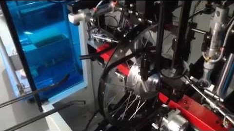 Holland Mechanics automated truing machine at the eZee factory