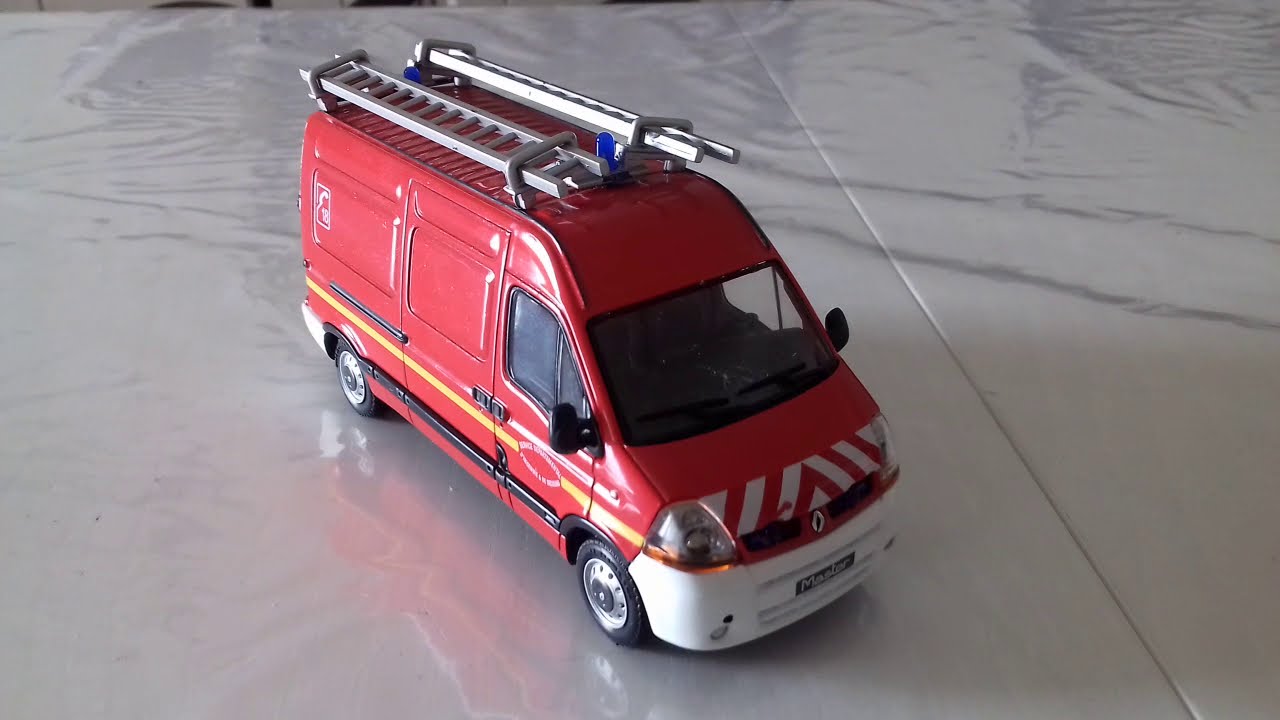 Camion De Pompier Eligor - Échelle 1/43 - Renault Master PMA SDIS04 Avec Gyrophares - Neuf