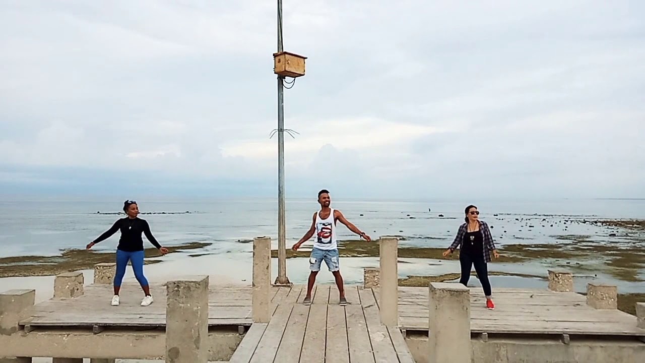 DING DONG/EVAN LINE DANCE/Coreo CAECILIA M FATRUAN/GDC MERAUKE PAPUA INDONESIA