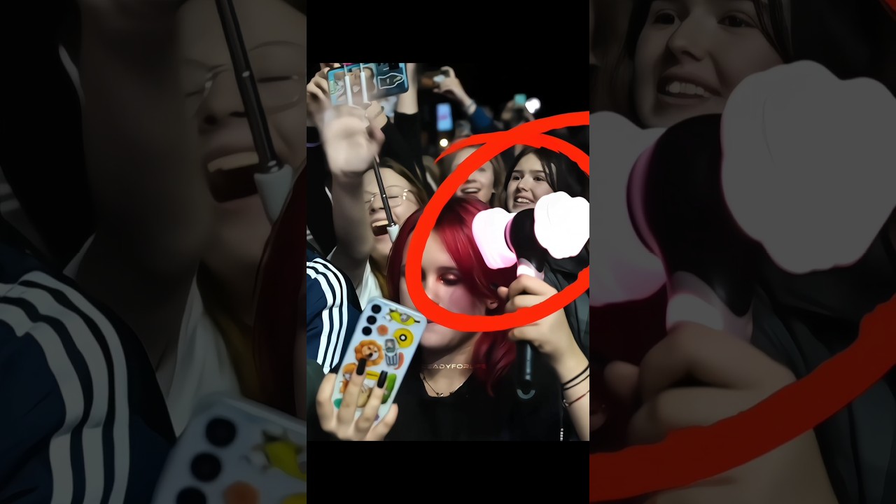 Blackpink lightstick at an X:IN concert? This fan is different 😅 #xin #blackpink #kpop #fyp #aria