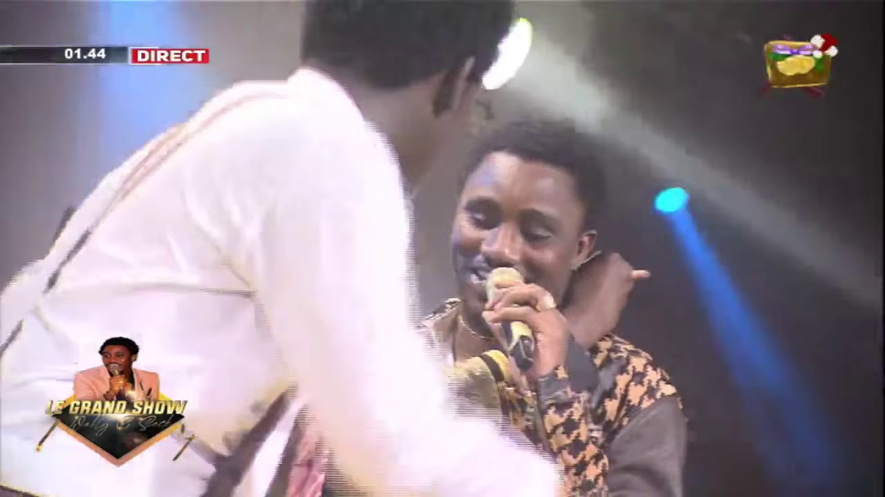 WALLY SECK CHANTE MIRNA ET FAIT DANSER TOUS LES ANIMATEURS DE LA 2STV | BAL DES FARAMAREEN