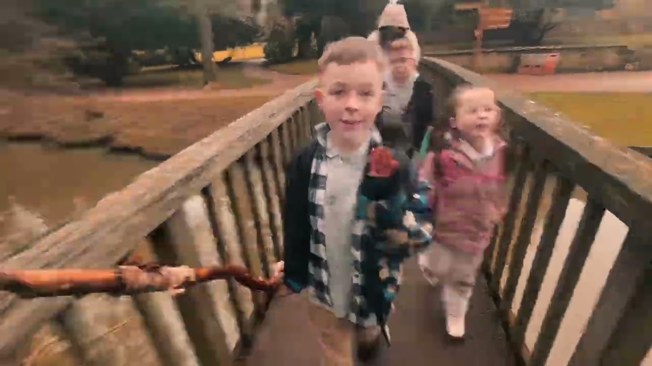 Coombe Abbey Walks, Playing About & a Calm Night In